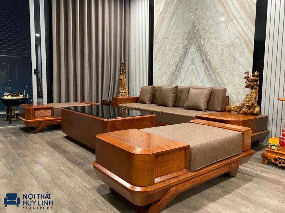Kinh nghiệm mua sofa gỗ khi chọn lựa gỗ tự nhiên và gỗ công nghiệp thì nên cân nhắc tới ngân sách và phong cách của phòng. Nếu ngân sách dồi dào thì ưu tiên chất liệu gỗ tự nhiên với nhiều ưu điểm khác nhau.